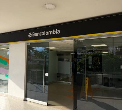 Edificio fontainebleau local 208 - 211 Bancolombia Oficina
