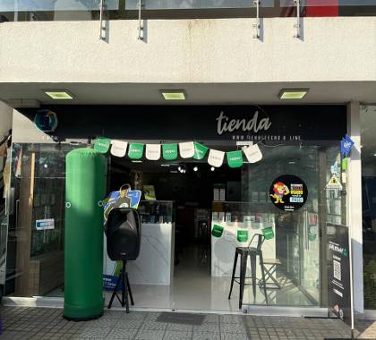 Edificio fontainebleau local 106 Tienda Tecno